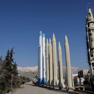 ক্ষেপণাস্ত্র কর্মসূচি নিয়ে কোনও আপস নয়, যুক্তরাষ্ট্রকে ইরান