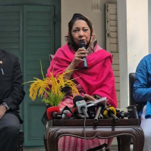 ভোটারদের চোখে এগিয়ে নায়াব ইউসুফ