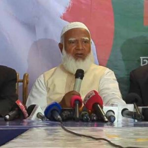 সেনাবাহিনীর ভূমিকা প্রশংসনীয়: জামায়াত আমির