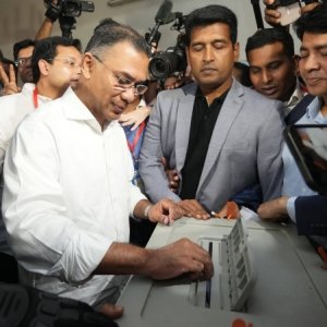 মানুষ ভোটকেন্দ্রে এলে ব্যর্থ হবে ষড়যন্ত্র, ভোট দিয়ে বললেন তারেক রহমান