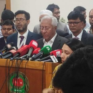 দুপুর ২টা পর্যন্ত ৩৬ হাজার কেন্দ্রে ভোট পড়েছে ৪৭.৯১ শতাংশ 