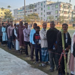 কেন্দ্রে এসে শুনতে হচ্ছে না ভোট হয়ে গেছে