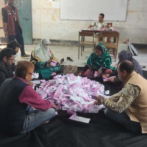 সাতক্ষীরায় ভোট পড়েছে ৭২.৭৩ শতাংশ