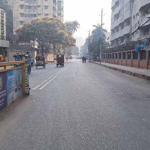 ভোটের পরদিনও ঢাকা ফাঁকা