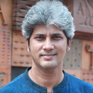 জামায়াতের প্রার্থীকে হারিয়ে জোনায়েদ সাকীর জয়