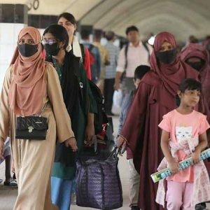 ছুটি শেষে রাজধানীতে ফিরছে মানুষ