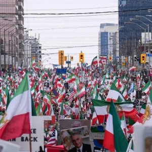 ইরান সরকারের বিরুদ্ধে বিশ্বের বিভিন্ন শহরে বিক্ষোভ