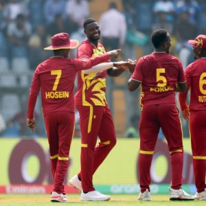 নেপালকে বিদায় করে সবার আগে সুপার এইটে ওয়েস্ট ইন্ডিজ