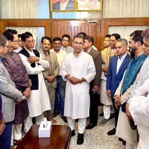 ফুসরত নেই তারেক রহমানের, সরকার গঠনের প্রস্তুতি নিয়ে দফায় দফায় বৈঠক