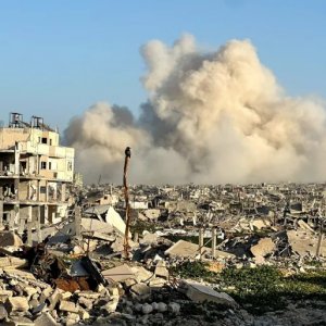 গাজায় যুদ্ধবিরতির মধ্যেই ইসরায়েলি হামলায় নিহত ৮