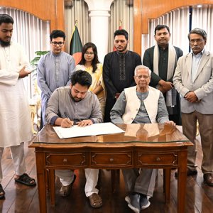 জুলাই সনদে সই করলো এনসিপি, ধন‍্যবাদ জানালেন প্রধান উপদেষ্টা 