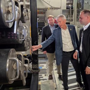 যুক্তরাষ্ট্রে প্রথমবারের মতো উড়োজাহাজে পারমাণবিক রিঅ্যাক্টর পরিবহন