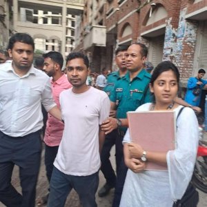 জামিন পেয়েও বাবার জানাজায় অংশ নিতে পারলেন না ছাত্রলীগ নেতা