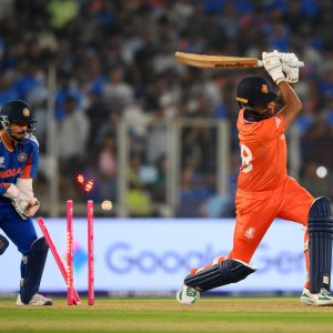 অপরাজিত থেকে গ্রুপ পর্ব শেষ করলো ভারত