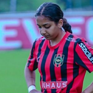 বাংলাদেশের হয়ে খেলতে পেরে খুশি সুইডেন প্রবাসী আনিকা