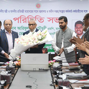 অগ্রাধিকার ভিত্তিতে কাজের তাগিদ প্রবাসী কল্যাণ-মন্ত্রীর 