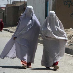 স্ত্রীর ‘হাড় না ভাঙা’ পর্যন্ত পারিবারিক সহিংসতাকে বৈধতা দিয়ে তালেবানের নতুন দণ্ডবিধি