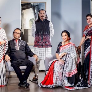 একুশের পোশাক হোক শোক, শ্রদ্ধা ও সৌন্দর্যের ভাষা