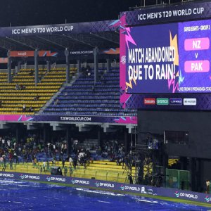 বৃষ্টিতে পরিত্যক্ত পাকিস্তান-নিউজিল্যান্ড ম্যাচ