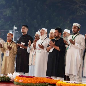 প্রথমবারের মতো শহীদ মিনারে শ্রদ্ধা জানালেন জামায়াত আমির 