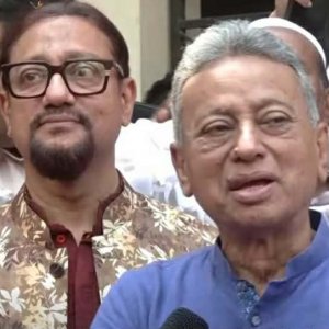 চট্টগ্রাম বন্দরে শিগগিরই গতি বাড়বে: অর্থমন্ত্রী 