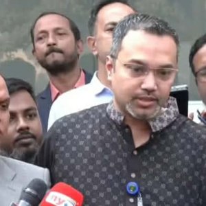 ঈদের আগেই ইমাম-মুয়াজ্জিনদের সম্মানী দেবে সরকার: মাহদী আমিন