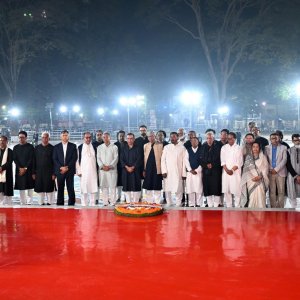 ভাষা শহীদদের প্রতি বিএনপির শ্রদ্ধা নিবেদন 