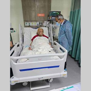 সেলিমা রহমানকে দেখতে গেলেন ডা. রফিক