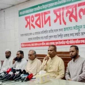 কিছু নিত্যপণ্যের দাম কমানোর ঘোষণা কাওরান বাজারের ব্যবসায়ীদের