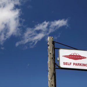 এলিয়েন নথি প্রকাশের নির্দেশ ট্রাম্পের, জল্পনা থামবে?