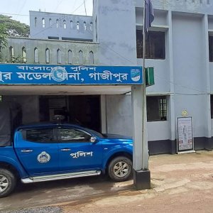 অটোচালককে অপহরণ করে মুক্তিপণ আদায়, গ্রেফতার ৩ অটোচালককে অপহরণ করে মুক্তিপণ আদায়, গ্রেফতার ৩