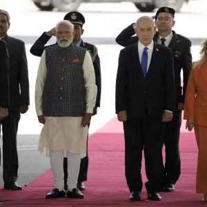 মোদির ইসরায়েল সফর: পাকিস্তানের উদ্বেগের কারণ কী?