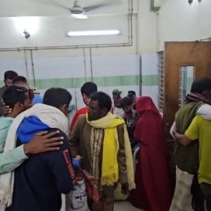 মসজিদের হিসাব নিয়ে দু’পক্ষের সংঘর্ষ, নারীসহ আহত অর্ধশতাধিক