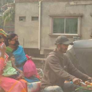 বায়ুদূষণের শীর্ষে লাহোর, ঢাকার অবস্থান কত?