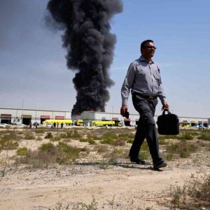 ইরানের হামলার মুখে কঠিন সমীকরণে উপসাগরীয় দেশগুলো