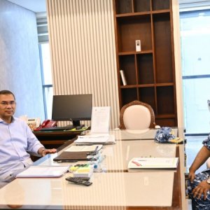 প্রধানমন্ত্রীর সঙ্গে কোস্টগার্ডের মহাপরিচালকের সৌজন্য সাক্ষাৎ