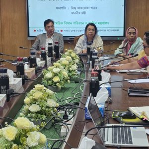 ফ্লাইট বিপর্যয়: অপতথ্যের বিরুদ্ধে যাত্রীদের সতর্ক থাকার পরামর্শ বিমানমন্ত্রীর 