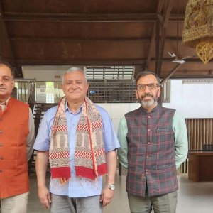 মৌলভীবাজারে এমপি নাসের রহমানের সঙ্গে ভারতের সহকারী হাইকমিশনারের বৈঠক