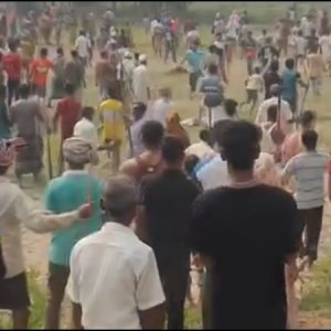 পাওনা টাকা নিয়ে কয়েক দফার সংঘর্ষে আহত অর্ধশত