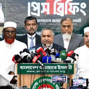 ভোটে ‘কারচুপি’র অভিযোগ, রিজওয়ানাকে জিজ্ঞাসাবাদের দাবি তাহেরের