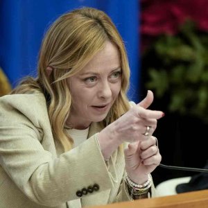 ইরানি হামলা মোকাবিলায় উপসাগরীয় দেশগুলোকে সহায়তা করবে ইতালি