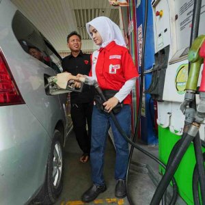 অস্থির তেলের বাজার, দাম বেড়ে এক বছরের মধ্যে সর্বোচ্চ