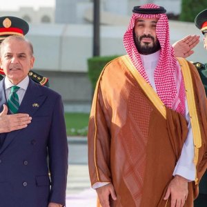 ইরান যুদ্ধে কঠিন চ্যালেঞ্জের মুখে সৌদি-পাকিস্তান প্রতিরক্ষা চুক্তি