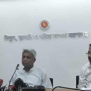 জ্বালানির কোনও সংকট নেই, দুই জাহাজে এসেছে ৩০ হাজার টন 