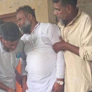 ভিজিএফ তালিকা নিয়ে হামলা