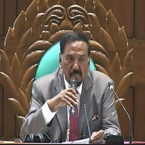 মাইক বিভ্রাটে স্পিকার, অধিবেশনে বিরতি