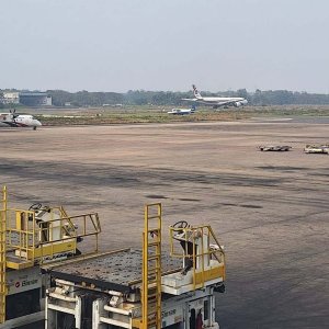 চট্টগ্রাম থেকে ১২ দিনে ১০০ ফ্লাইট বাতিল 