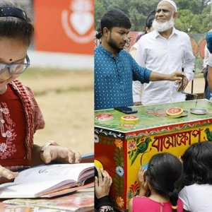 বই-বায়োস্কোপে শিশুদের আনন্দ