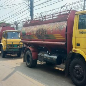 খুলনায় ডিপো থেকে তেল উত্তোলন ও বিক্রি বন্ধ