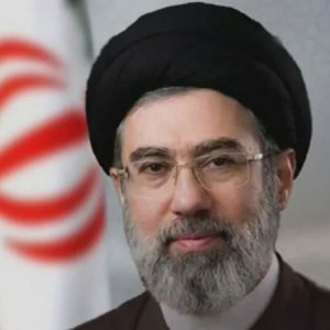 মোজতবা খামেনিকে ধরিয়ে দিতে কোটি ডলার পুরস্কার ঘোষণা যুক্তরাষ্ট্রের